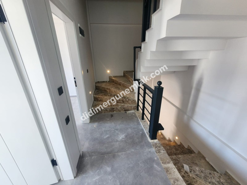 Didim Hisar mh. 3+1 Açık Mutfak Havuzlu Sitede Satılık Villa ( Ek : 1301 )