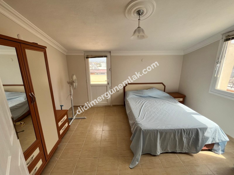 Satılık Denize Yakın Çamlık Mh. 3+1 Eşyalı Dubleks Daire (ek : 1302 )
