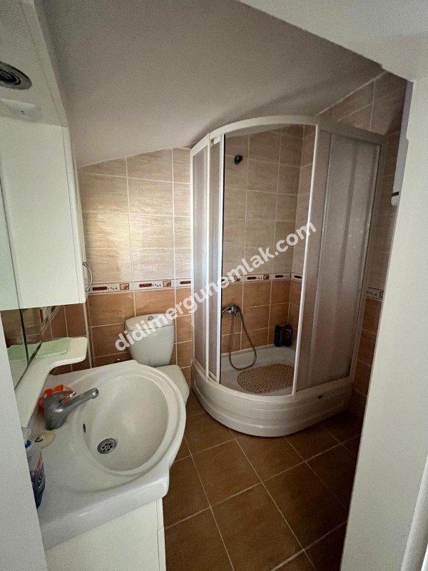 Satılık Denize Yakın Çamlık Mh. 3+1 Eşyalı Dubleks Daire (ek : 1302 )