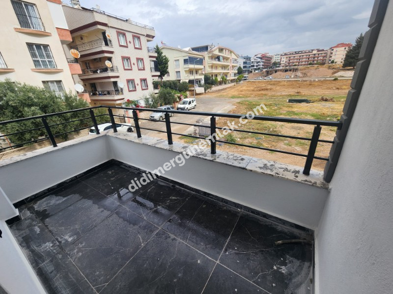 Didim Efeler Mahallesinde Merkezi Konumlu 1+1 Bahçe Katı Sıfır Daire ek - 919