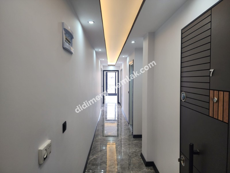 Didim Efeler Mahallesinde Merkezi Konumlu 1+1 Bahçe Katı Sıfır Daire ek - 919