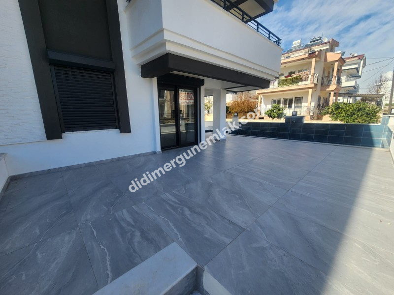 Altınkum Yeşilkent de Denize 100 Metre Mesafede Bitişik Nizam Müstakil Girişli Villa ( ek: 1272 )