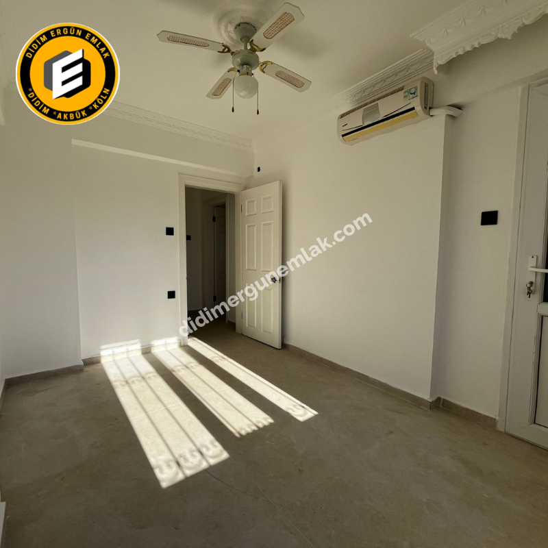 Didim Çamlık mh. 2+1 Ayrı Mutfak Cadde üzeri orta kat kelepir daire ! Ek-1166