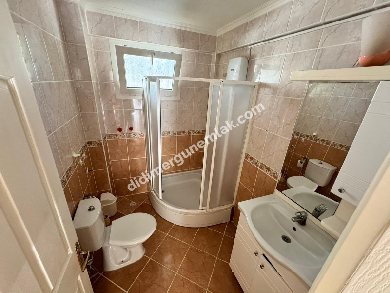 DİDİM ÇAMLIK MAHALLESİN DE ROYAL MARİNA SİTESİ MEVKİİN DE EŞYALI 2+1 AÇIK MUTFAK DAİRE (EK : 1239 )