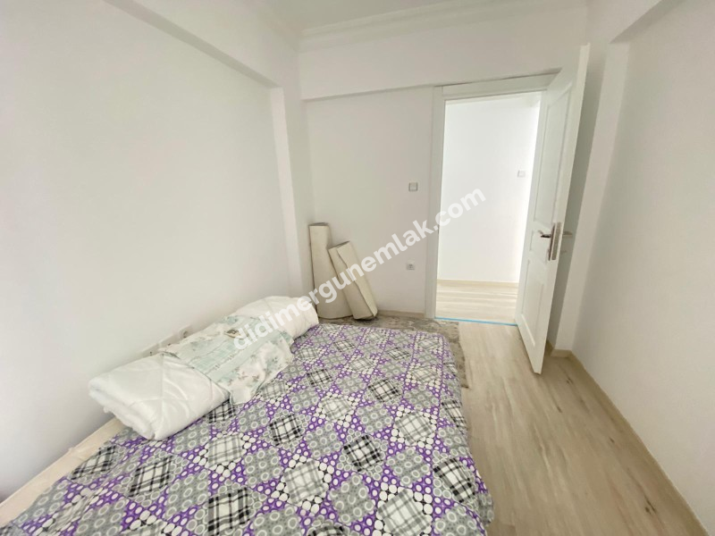 ÇAMLIK MAHALLESİN DE ARA KAT AYRI MUTFAK 2+1 SATILIK DAİRE ( EK : 1231)