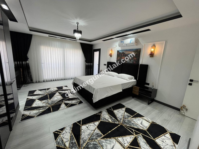 Didim Efeler Mahallesin De Satılık 4+1 Eşyalı Ve Havuzlu Müstakil Villa Ek-939