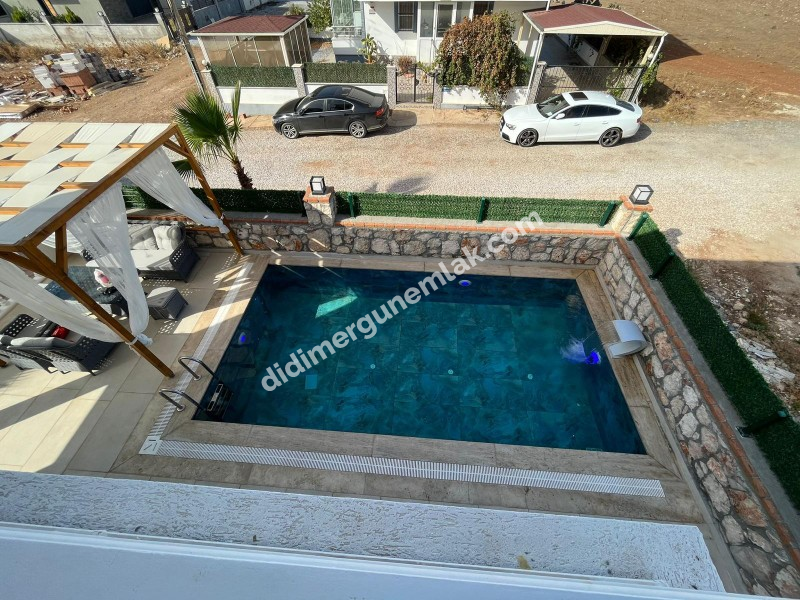 Didim Efeler Mahallesin De Satılık 4+1 Eşyalı Ve Havuzlu Müstakil Villa Ek-939
