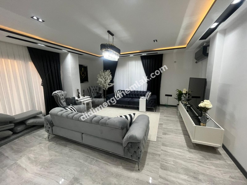 Didim Efeler Mahallesin De Satılık 4+1 Eşyalı Ve Havuzlu Müstakil Villa Ek-939