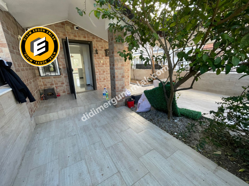 Didim Efeler Mahallesin de Satılık 4+1 Müstakil Villa EK-1007