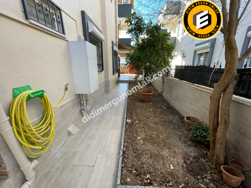 Didim Efeler Mahallesin de Satılık 4+1 Müstakil Villa EK-1007