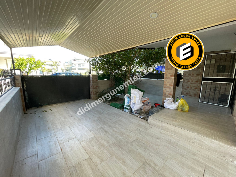 Didim Efeler Mahallesin de Satılık 4+1 Müstakil Villa EK-1007