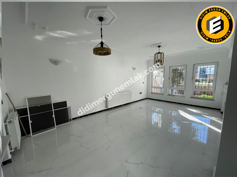 Didim Efeler Mahallesin de Satılık 4+1 Müstakil Villa EK-1007