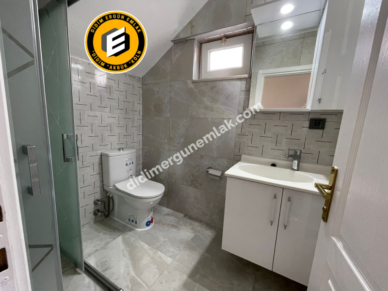 Didim Efeler Mahallesin de Satılık 4+1 Müstakil Villa EK-1007