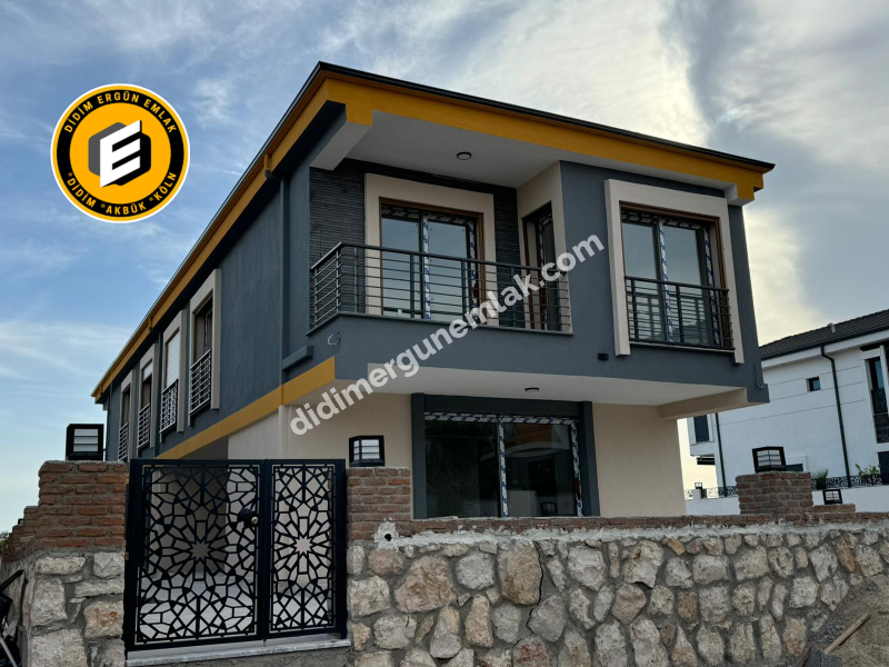 Didim Hisar Mahallesin de 3+1 Açık Mutfak Satılık Villa (EK :1069 )