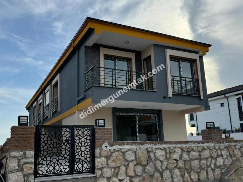 Didim Hisar Mahallesin de 3+1 Açık Mutfak Satılık Villa (EK :1069 )