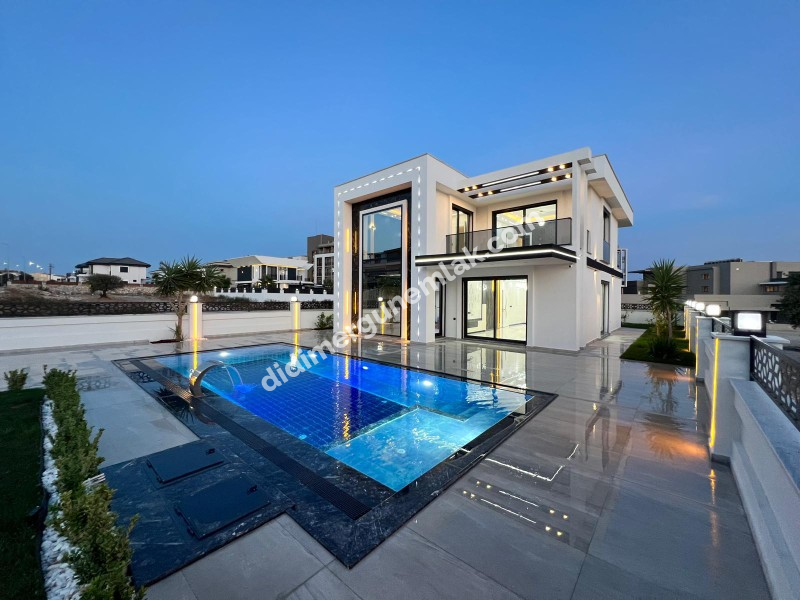 Didim Ergün Emlak'tan Satılık Efeler Mh. Sıfır 4+1 AYRI MUTFAK HAVUZLU TAM MÜSTAKİL Villa! Ek- 5580