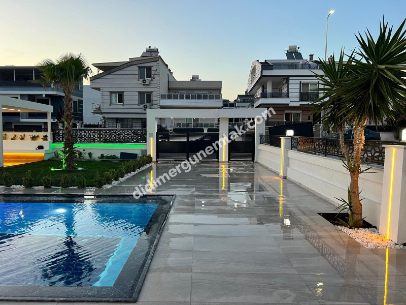 Didim Ergün Emlak'tan Satılık Efeler Mh. Sıfır 4+1 AYRI MUTFAK HAVUZLU TAM MÜSTAKİL Villa! Ek- 5580