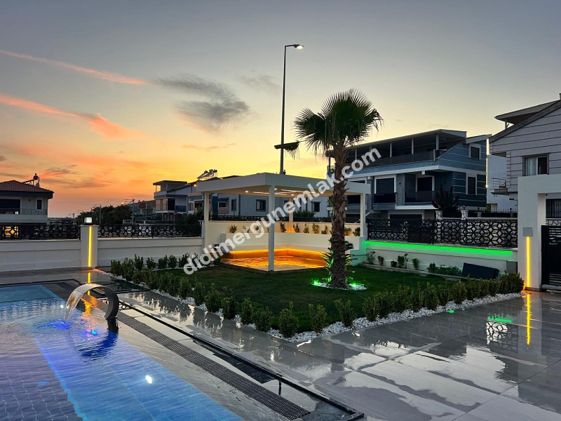 Didim Ergün Emlak'tan Satılık Efeler Mh. Sıfır 4+1 AYRI MUTFAK HAVUZLU TAM MÜSTAKİL Villa! Ek- 5580