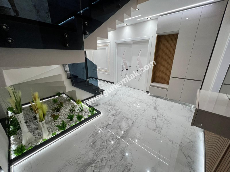 Didim Ergün Emlak'tan Satılık Efeler Mh. Sıfır 4+1 AYRI MUTFAK HAVUZLU TAM MÜSTAKİL Villa! Ek- 5580
