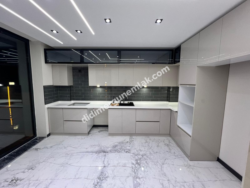 Didim Ergün Emlak'tan Satılık Efeler Mh. Sıfır 4+1 AYRI MUTFAK HAVUZLU TAM MÜSTAKİL Villa! Ek- 5580