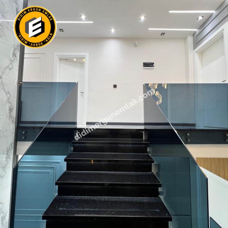 Didim Ergün Emlak'tan Satılık Efeler Mh. Sıfır 4+1 AYRI MUTFAK HAVUZLU TAM MÜSTAKİL Villa! Ek- 5580