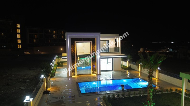 Didim Ergün Emlak'tan Satılık Efeler Mh. Sıfır 4+1 AYRI MUTFAK HAVUZLU TAM MÜSTAKİL Villa! Ek- 5580