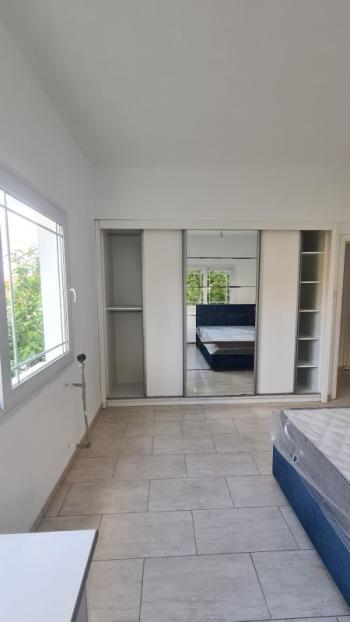Lefkoşa Gönyeli'de Full Eşyalı Kiralık ZEMİN KAT 3+1 Daire