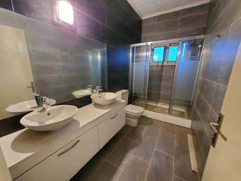 Lefkoşa Küçük Kaymaklı'da Belediye Pazarı Arkasında Full Eşyalı Satılık 3+1 Daire