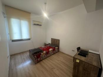 Lefkoşa Küçük Kaymaklı'da Belediye Pazarı Arkasında Full Eşyalı Satılık 3+1 Daire