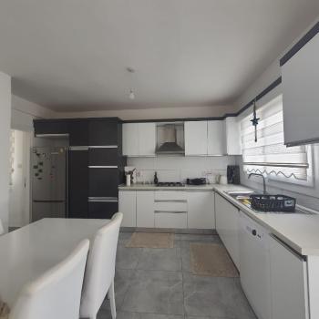 Lefkoşa Küçük Kaymaklı'da Anayola 100 Metre Uzaklıkta Full EŞyalı Satılık 2+1 Penthouse