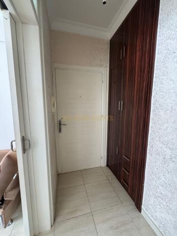Lefkoşa Cihangir'de Zemin Kat Eşyalı Satılık 3+1 Daire