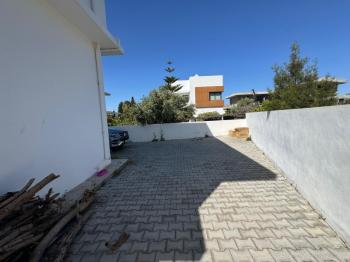 Girne Ozanköy Bölgesinde SATILIK 3+1 VİLLA
