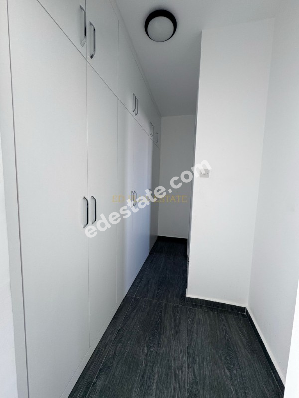 Girne Dikmen Bölgesinde Eşyasız Kiralık 4+1 Yeni Villa