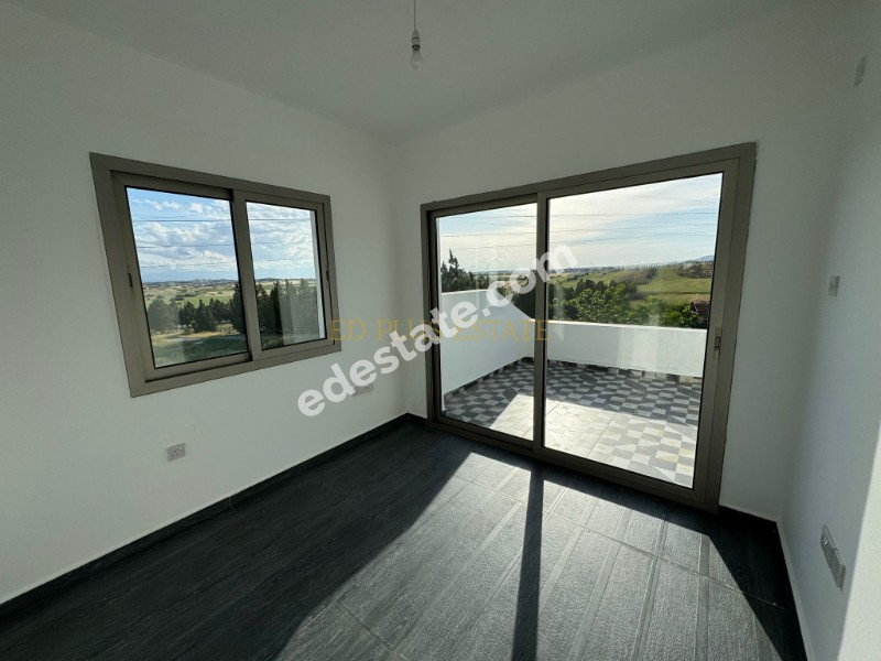 Girne Dikmen Bölgesinde Eşyasız Kiralık 4+1 Yeni Villa