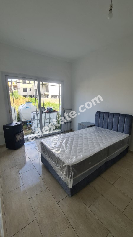 Lefkoşa Gönyeli'de Full Eşyalı Kiralık ZEMİN KAT 3+1 Daire
