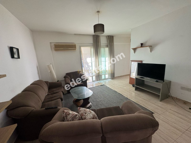 Girne Merkezde Türk Mahallesinde Satılık 2+1 Daire