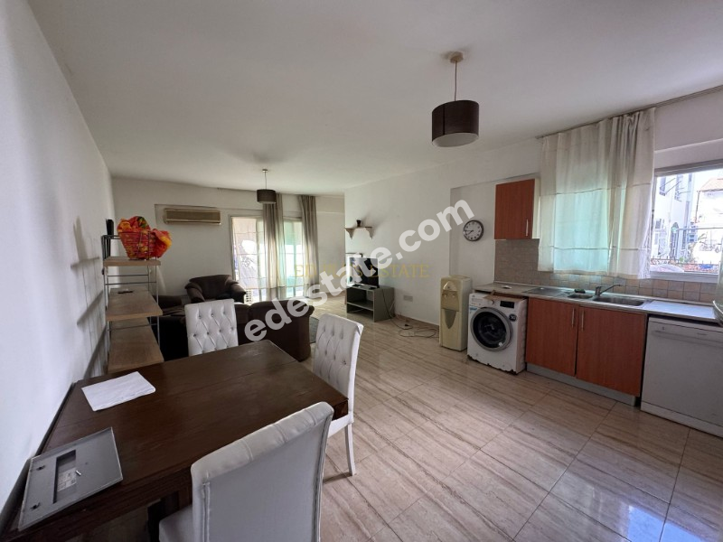 Girne Merkezde Türk Mahallesinde Satılık 2+1 Daire
