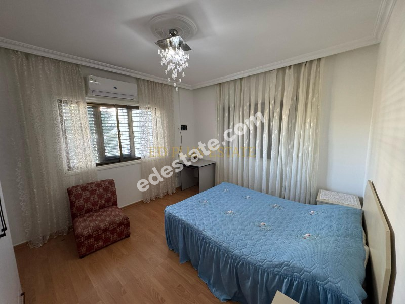 Girne Merkezinde Full Eşyalı Satılık 3+1 Daire