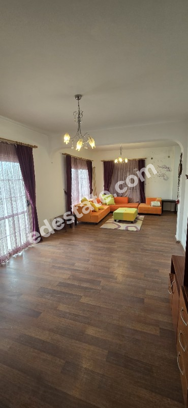 Lefkoşa K.Kaymaklı'da Full Eşyalı Kiralık 3+1 Daire 