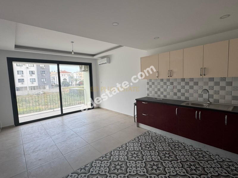 Lefkoşa Gönyeli Girişinde 1.Kat Full Beyaz Eşyalı Satılık 2+1 Yeni Daire