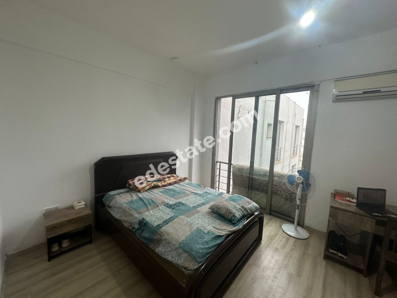Lefkoşa Küçük Kaymaklı'da Belediye Pazarı Arkasında Full Eşyalı Satılık 3+1 Daire