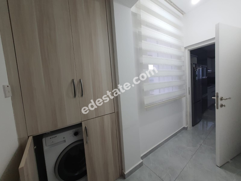 Lefkoşa Küçük Kaymaklı'da Anayola 100 Metre Uzaklıkta Full EŞyalı Satılık 2+1 Penthouse