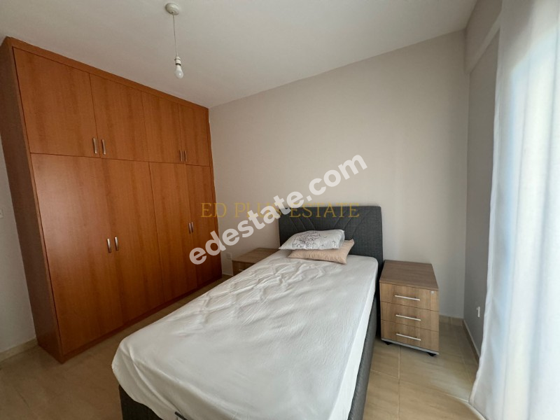 Lefkoşa Cihangir'de Zemin Kat Eşyalı Satılık 3+1 Daire