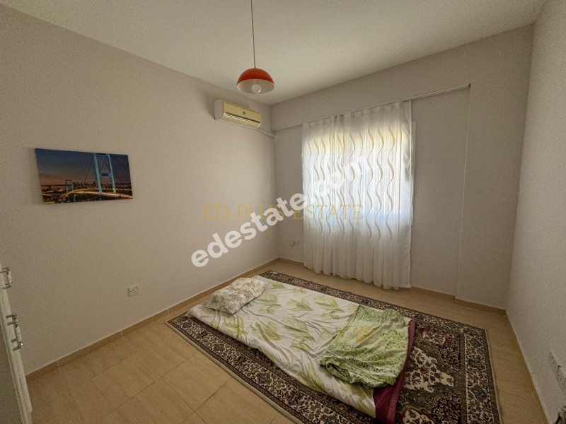Lefkoşa Cihangir'de Zemin Kat Eşyalı Satılık 3+1 Daire