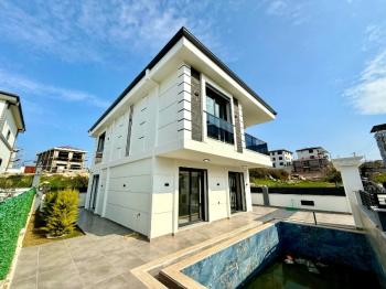Didim'de Satılık Tam Müstakil Villa