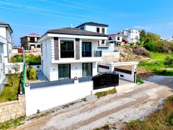 Didim'de Satılık Tam Müstakil Villa