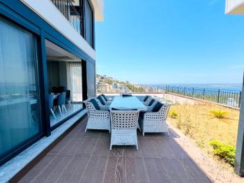 Didim Akbükde Deniz Manzaralı Satılık Villa
