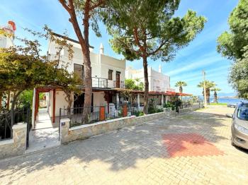 Didim'de Denize 50 Metre Mesafede Satılık Yazlık