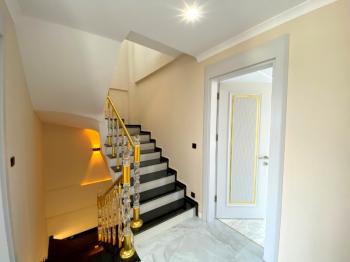 Didim Altınkum Mahallesi'nde Eşsiz Bir Villa Fırsatı