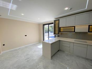 Didim Altınkum Mahallesi'nde Eşsiz Bir Villa Fırsatı